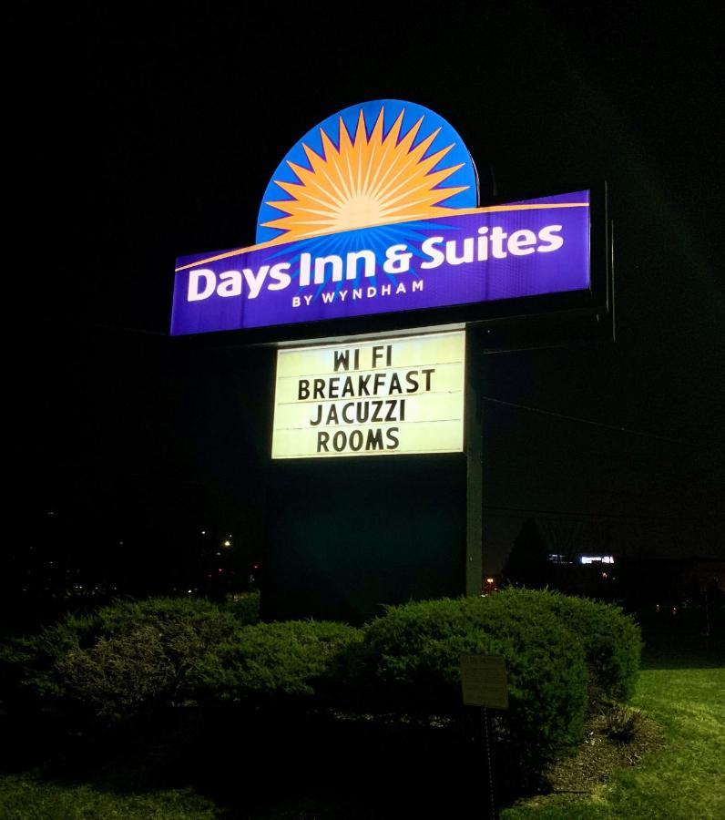 Days Inn & Suites By Wyndham Madison Dış mekan fotoğraf